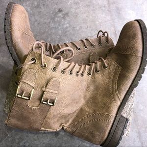 Nice casual ankle boots